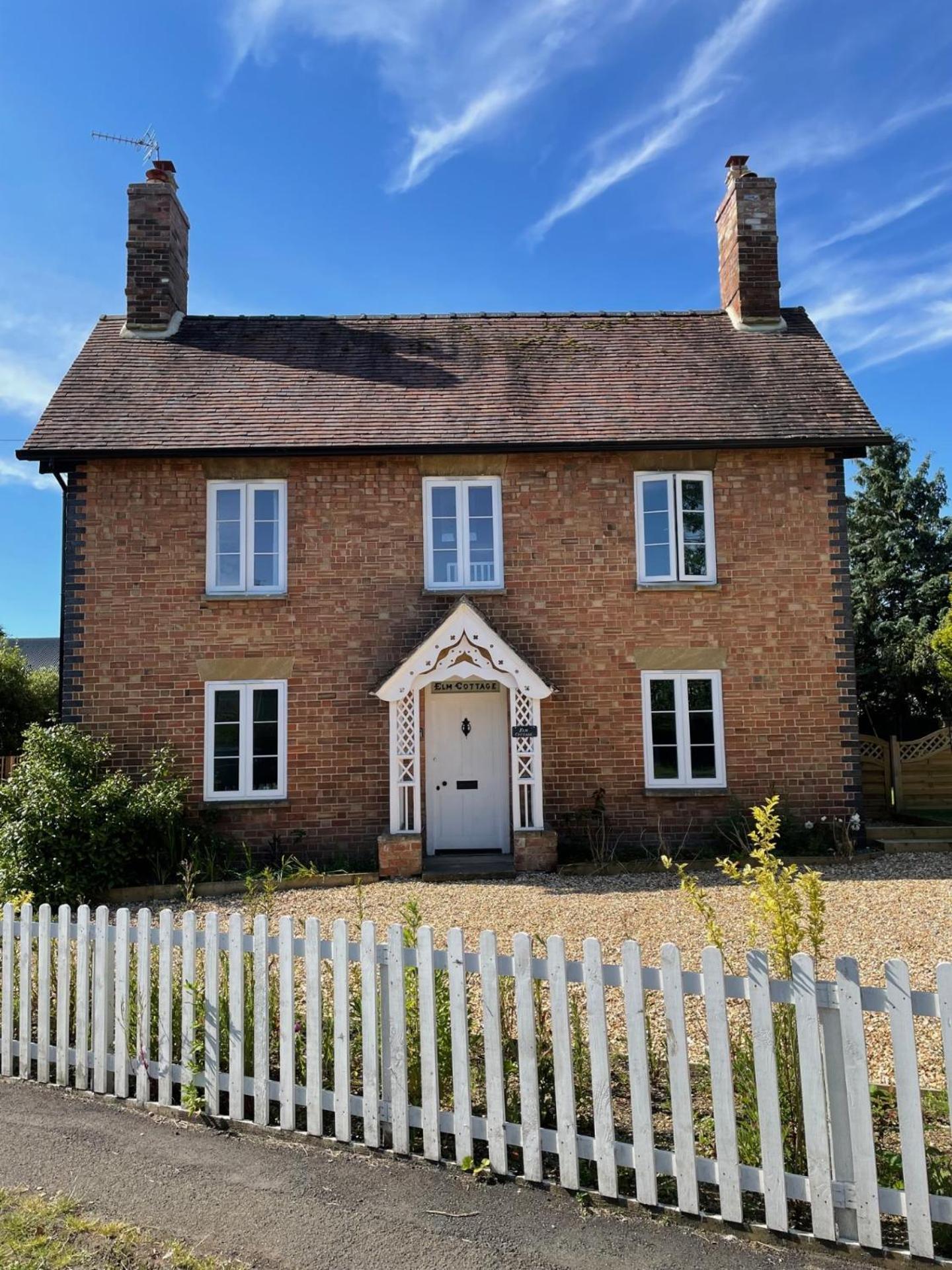 Elm Cottage Alvescot Bagian luar foto